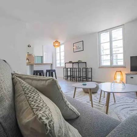 Les Magnolias - Grand Duplex Hypercentre - 254